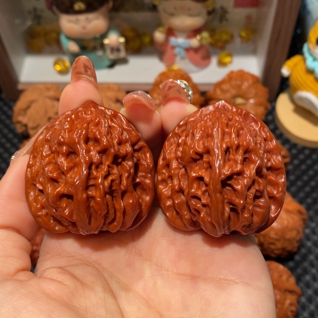 桃核吊坠40.4玉化霞云岭，0746