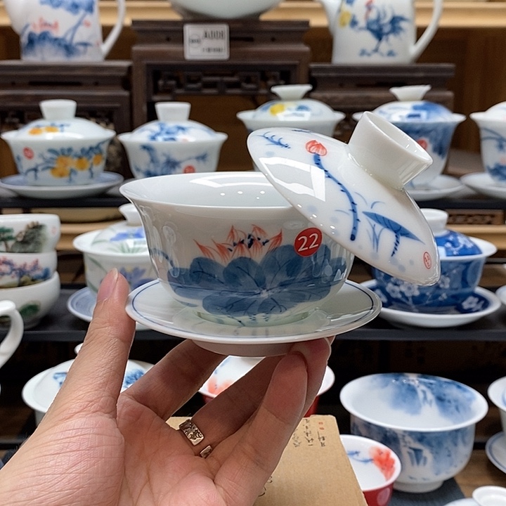 手绘荷花悬停盖碗150cc釉下彩微瑕福利款