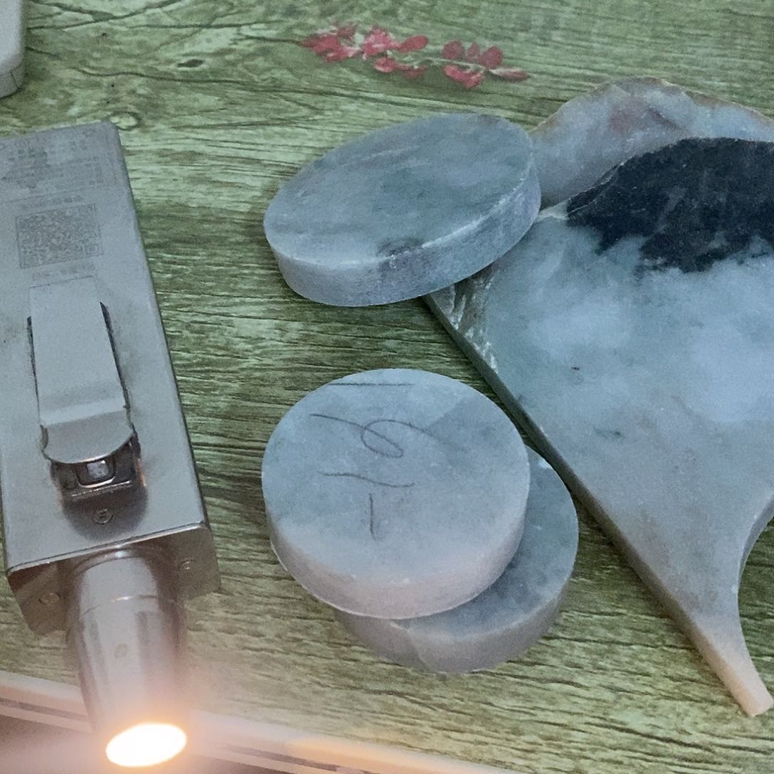 翡翠未镶嵌耳饰追*者毛