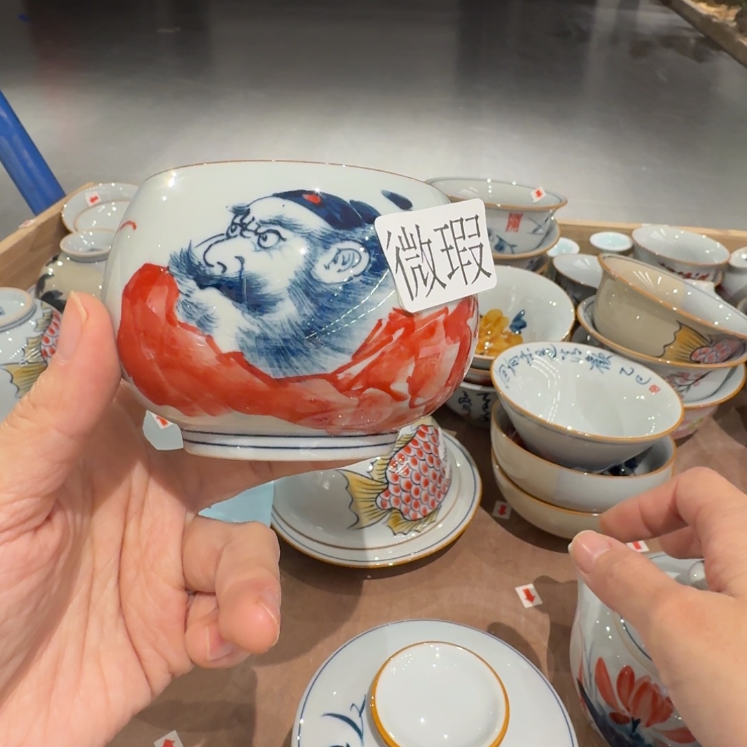 釉下手绘茶具微瑕