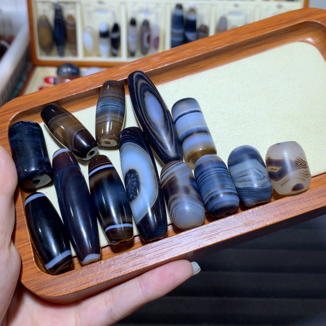 克***蓝玛瑙/玉髓未镶嵌颈饰