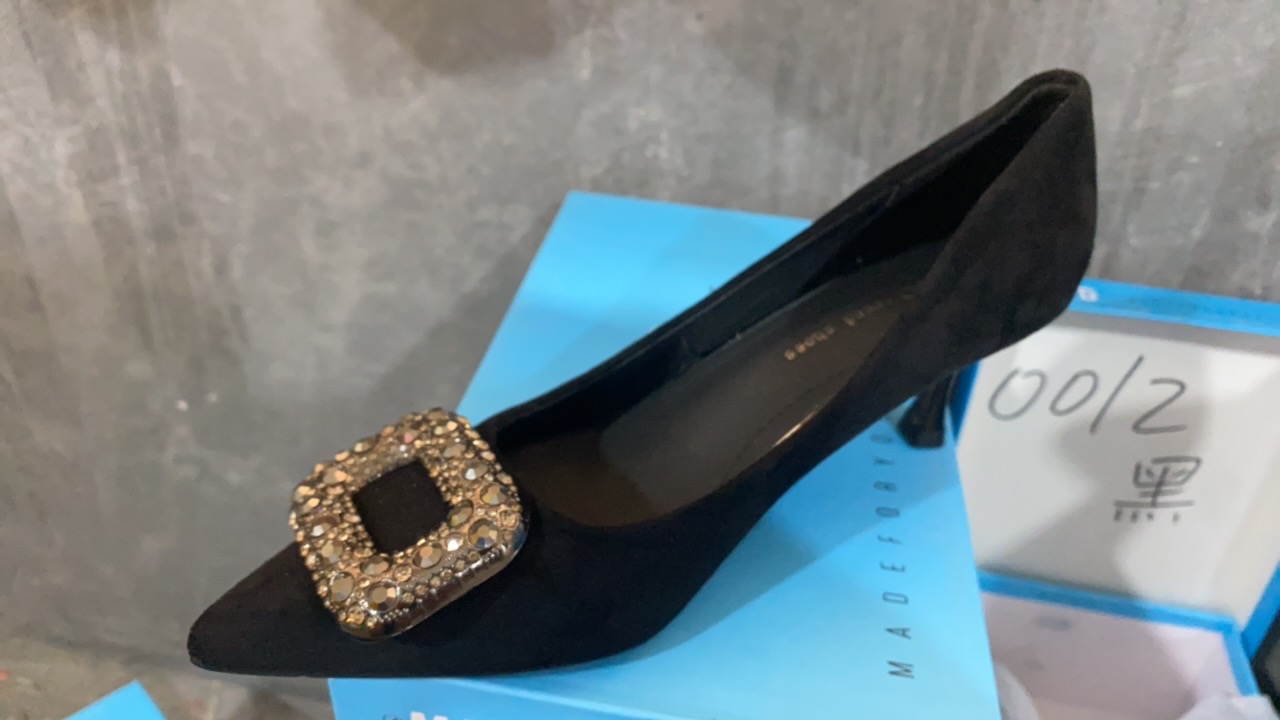 0012黑色时尚高端女鞋