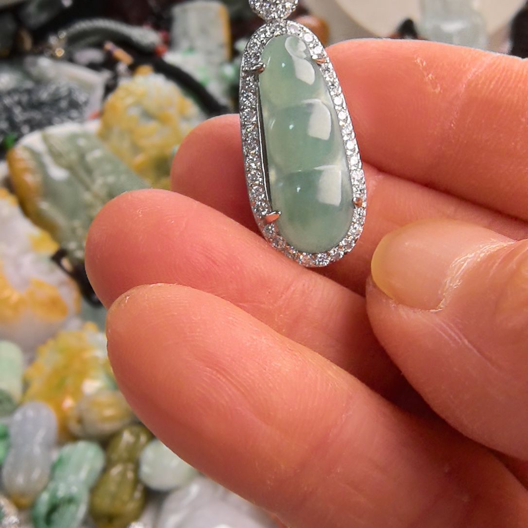 翡翠颈饰未镶嵌吊坠