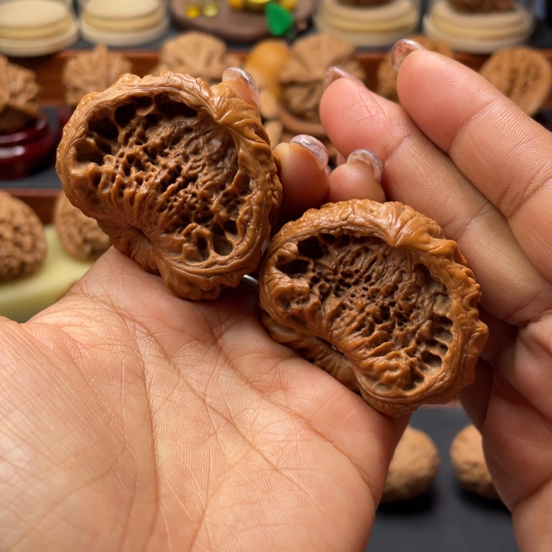 文玩核桃把件蛇头聚宝盆45