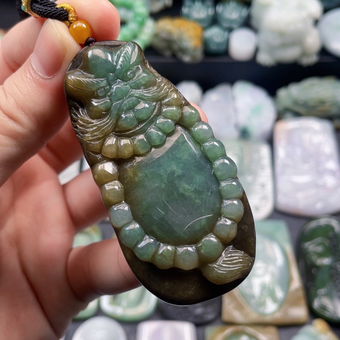 颈饰未镶嵌翡翠翡翠