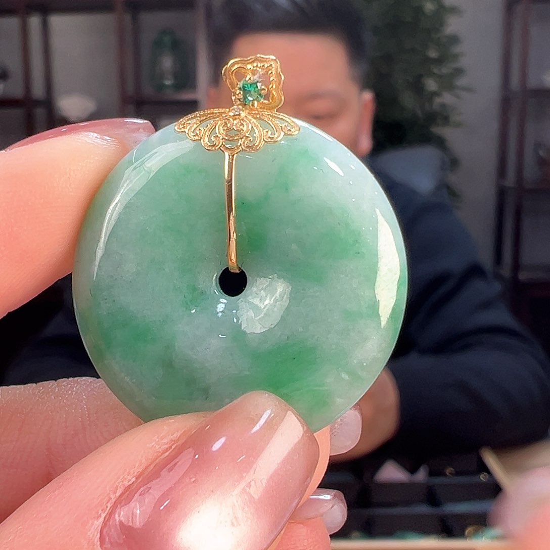 翡翠吊坠(不含链)18K金镶嵌吊坠34