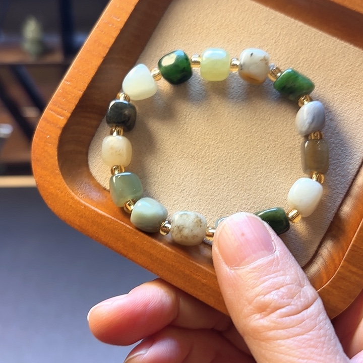 和田玉未镶嵌手串