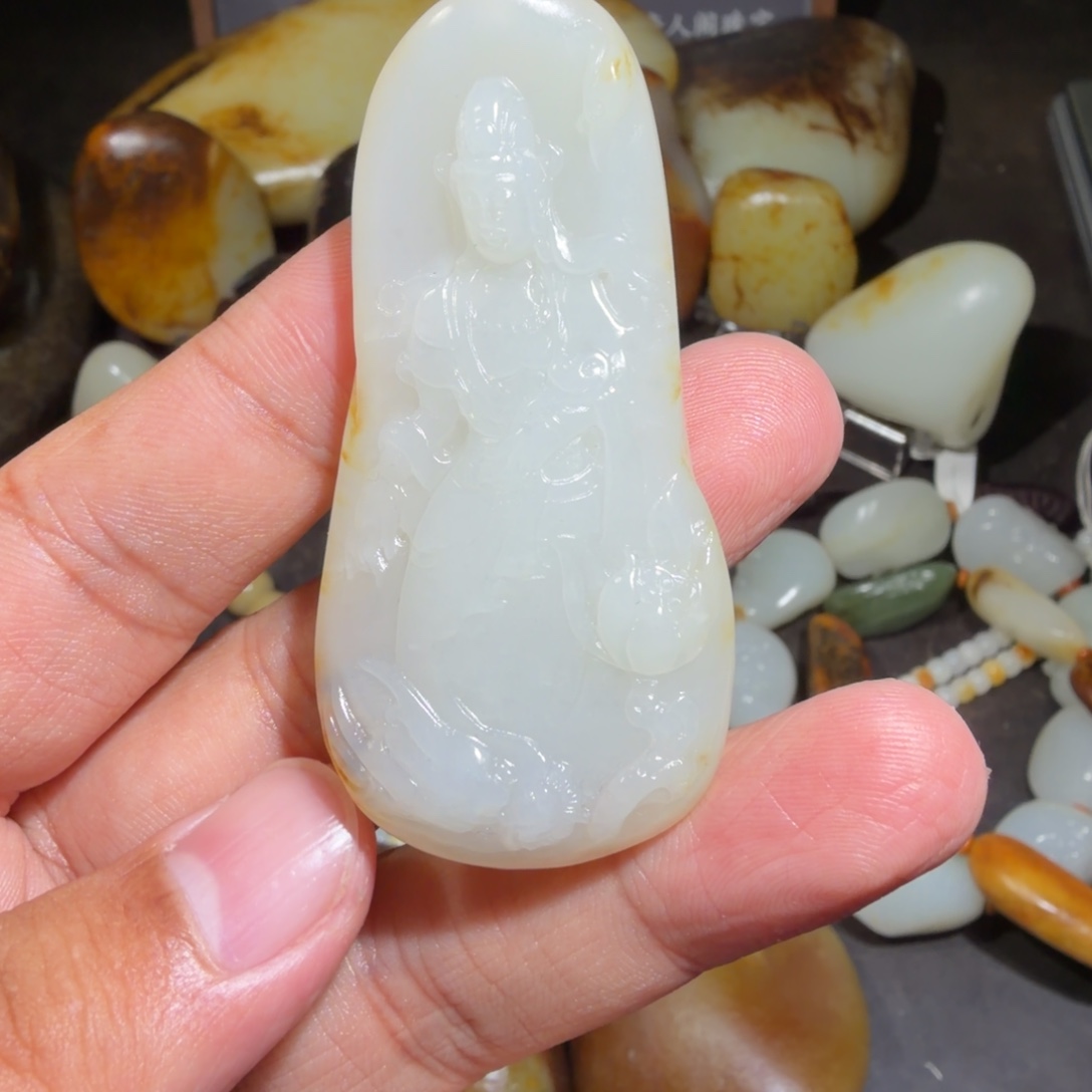 和田玉未镶嵌颈饰