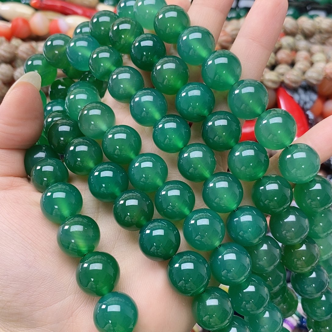 玛瑙/玉髓未镶嵌珠宝半成品卡十四左右玛瑙一条