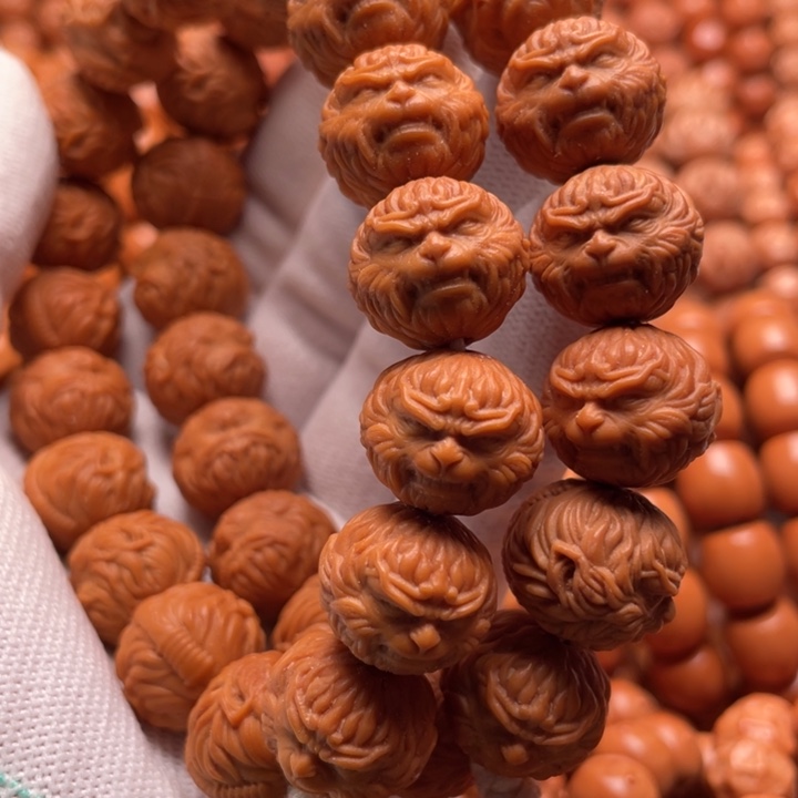 猴头核桃吊坠蓝**洋斗战胜佛