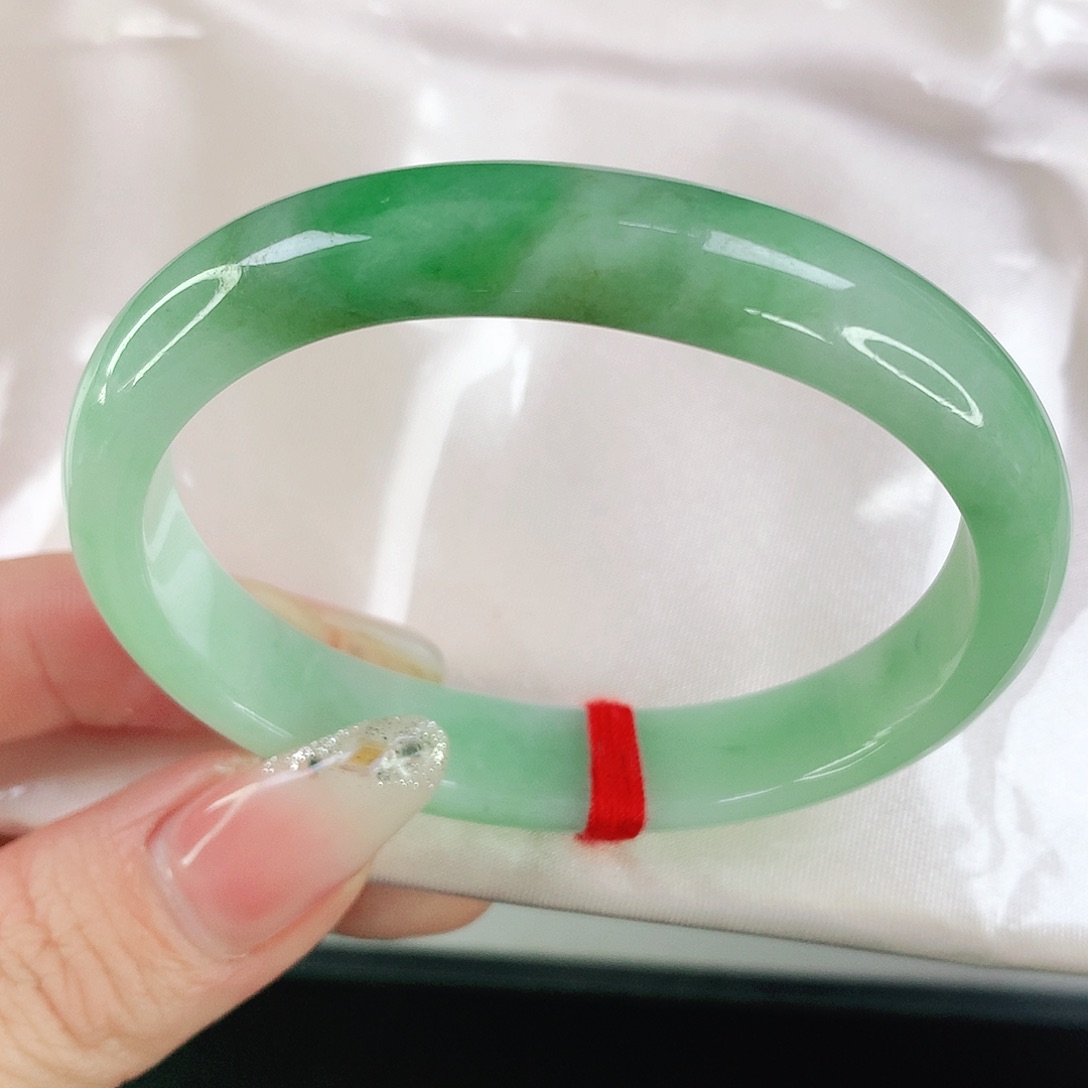 翡翠手镯未镶嵌5102翡翠