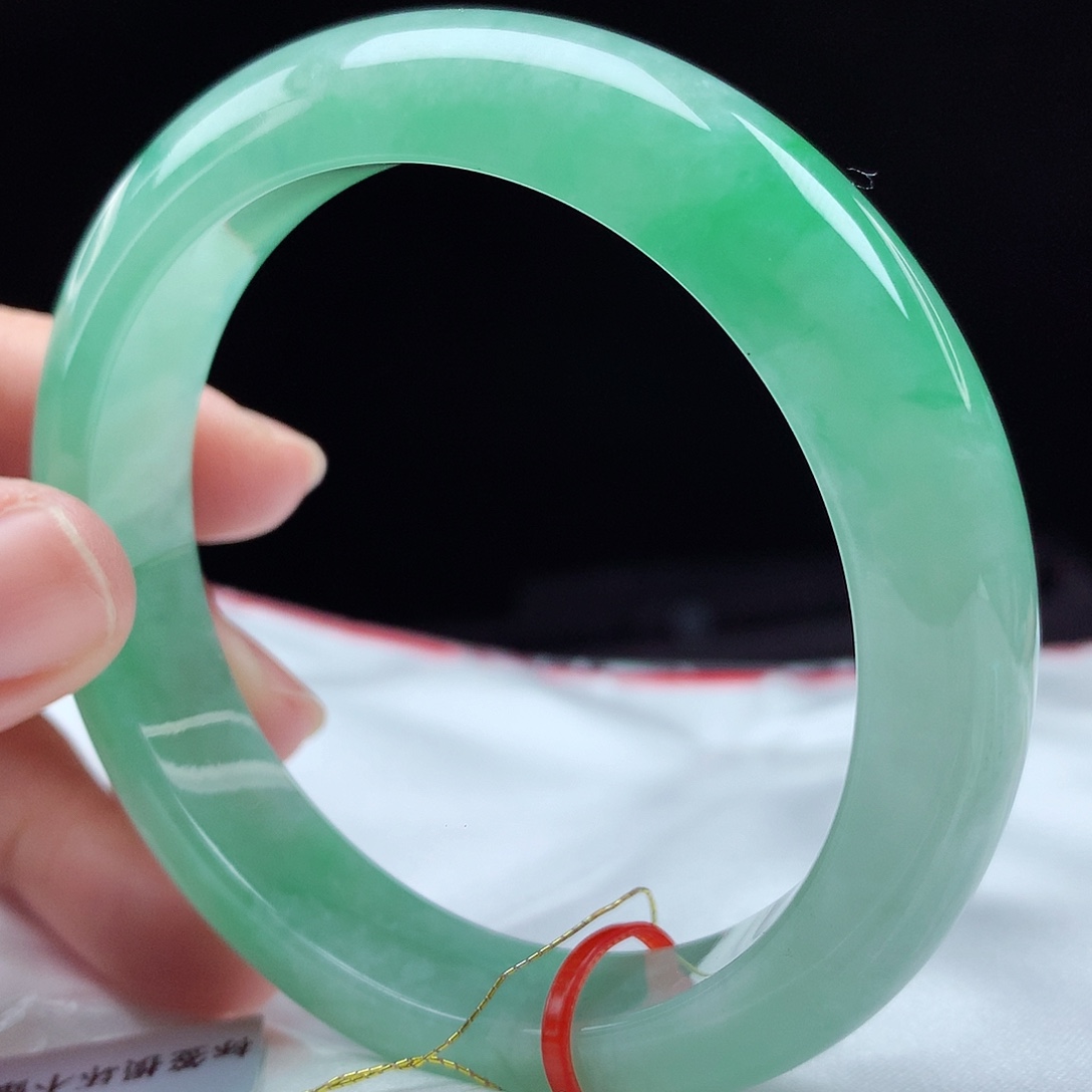 翡翠未镶嵌手镯54圈4910