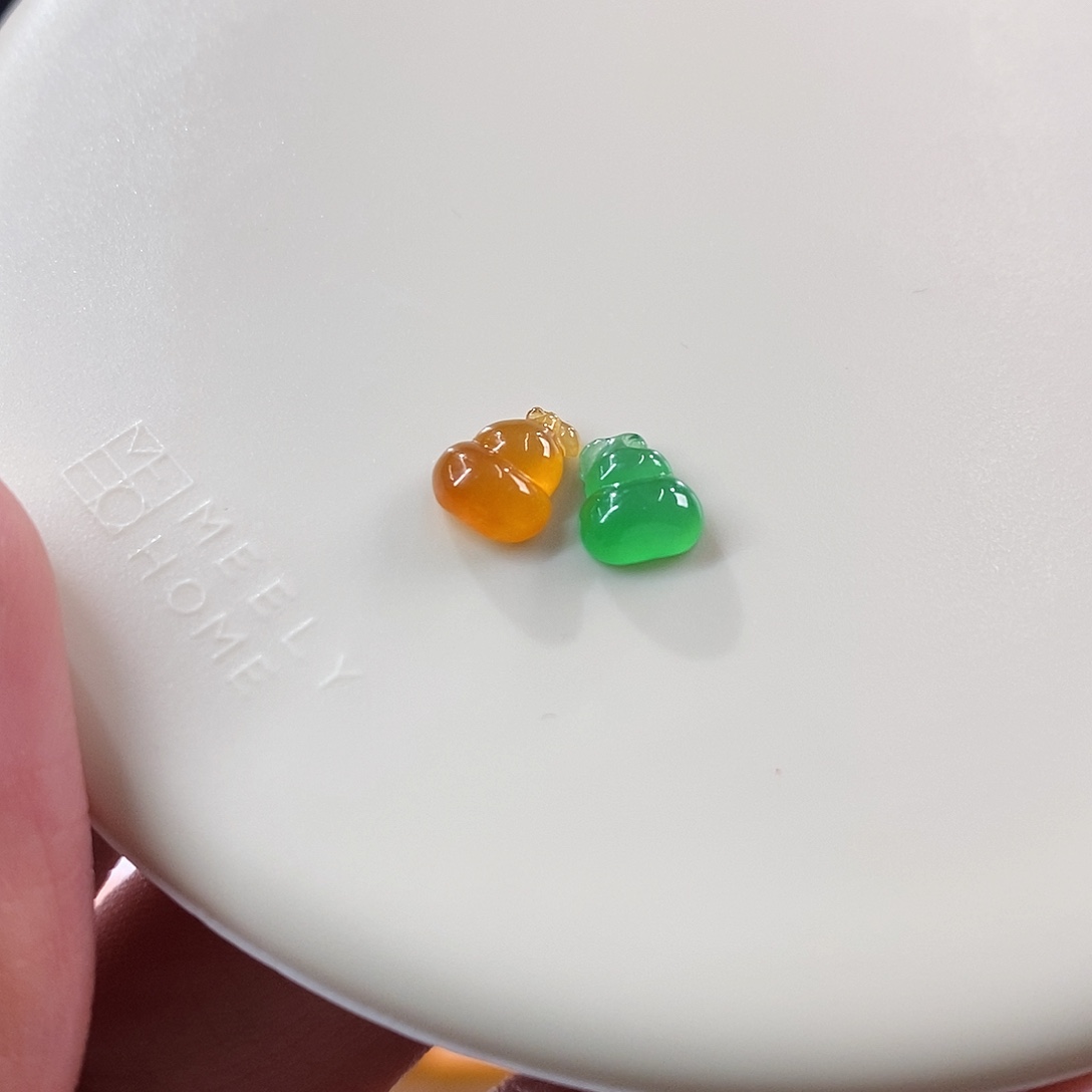散珠翡翠一对葫芦