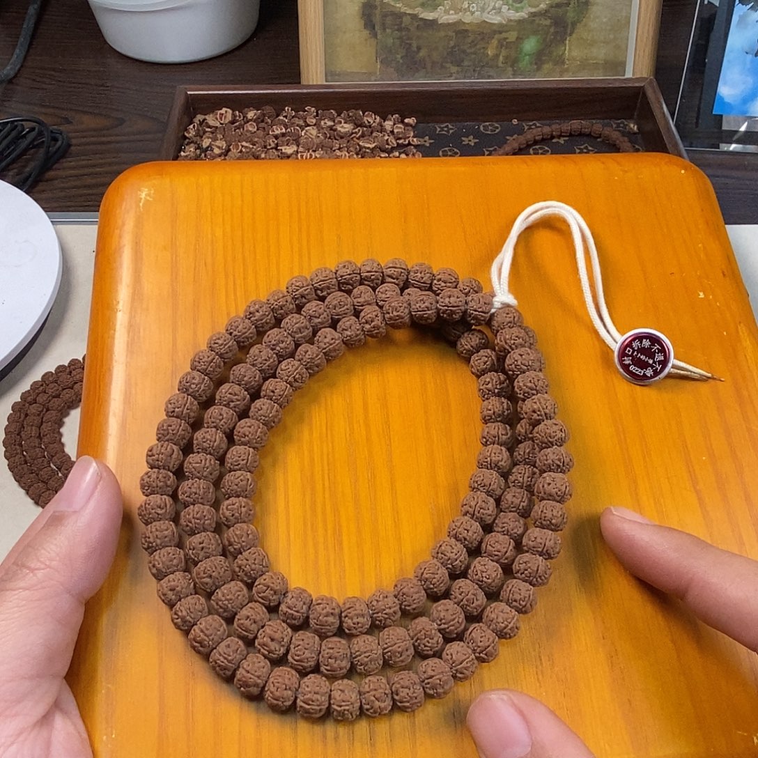 吊坠金刚菩提9➕老树王孔道微黄