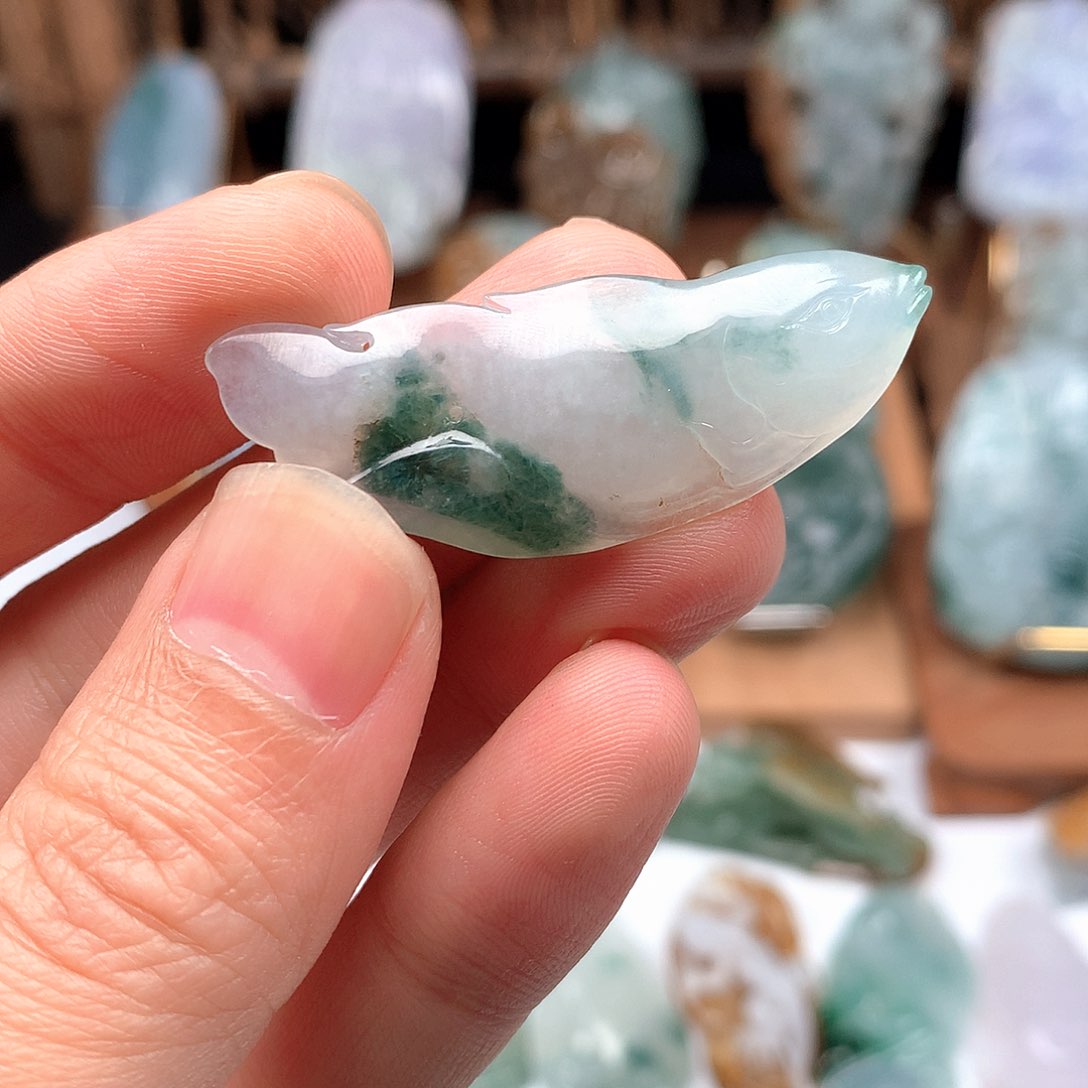 定制翡翠未镶嵌挂件