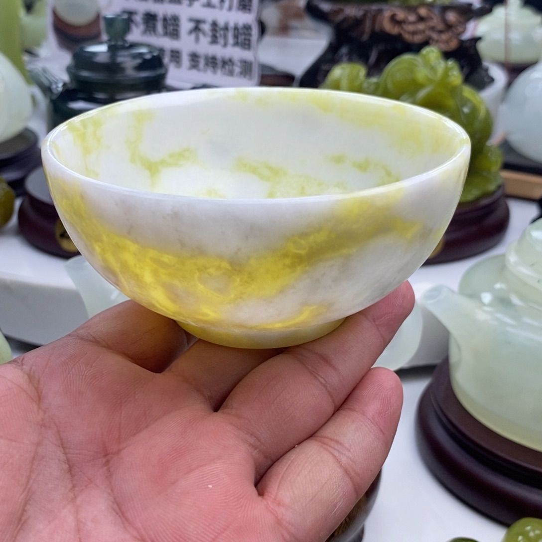 未镶嵌岫玉四大名玉碗