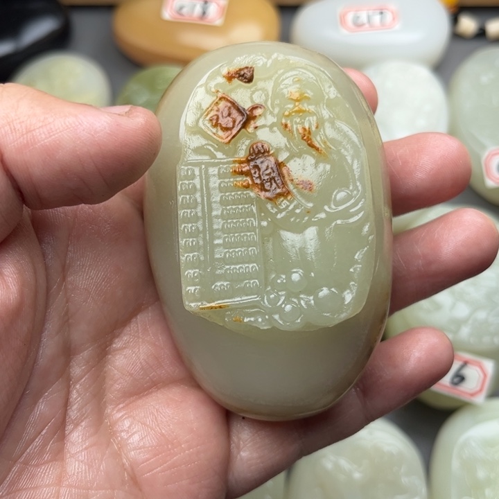 石材方解石手把件财神