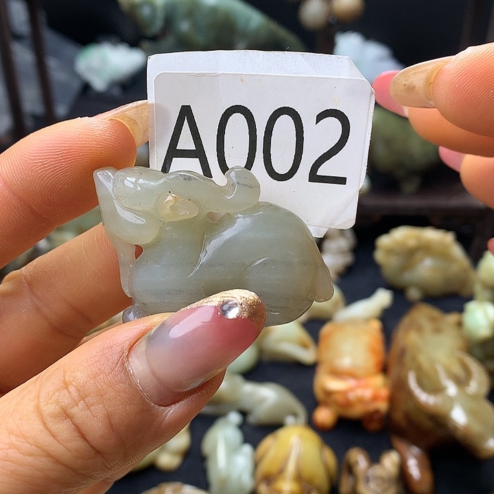 和田玉未镶嵌车挂