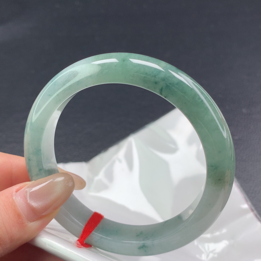 翡翠手镯未镶嵌（17号）