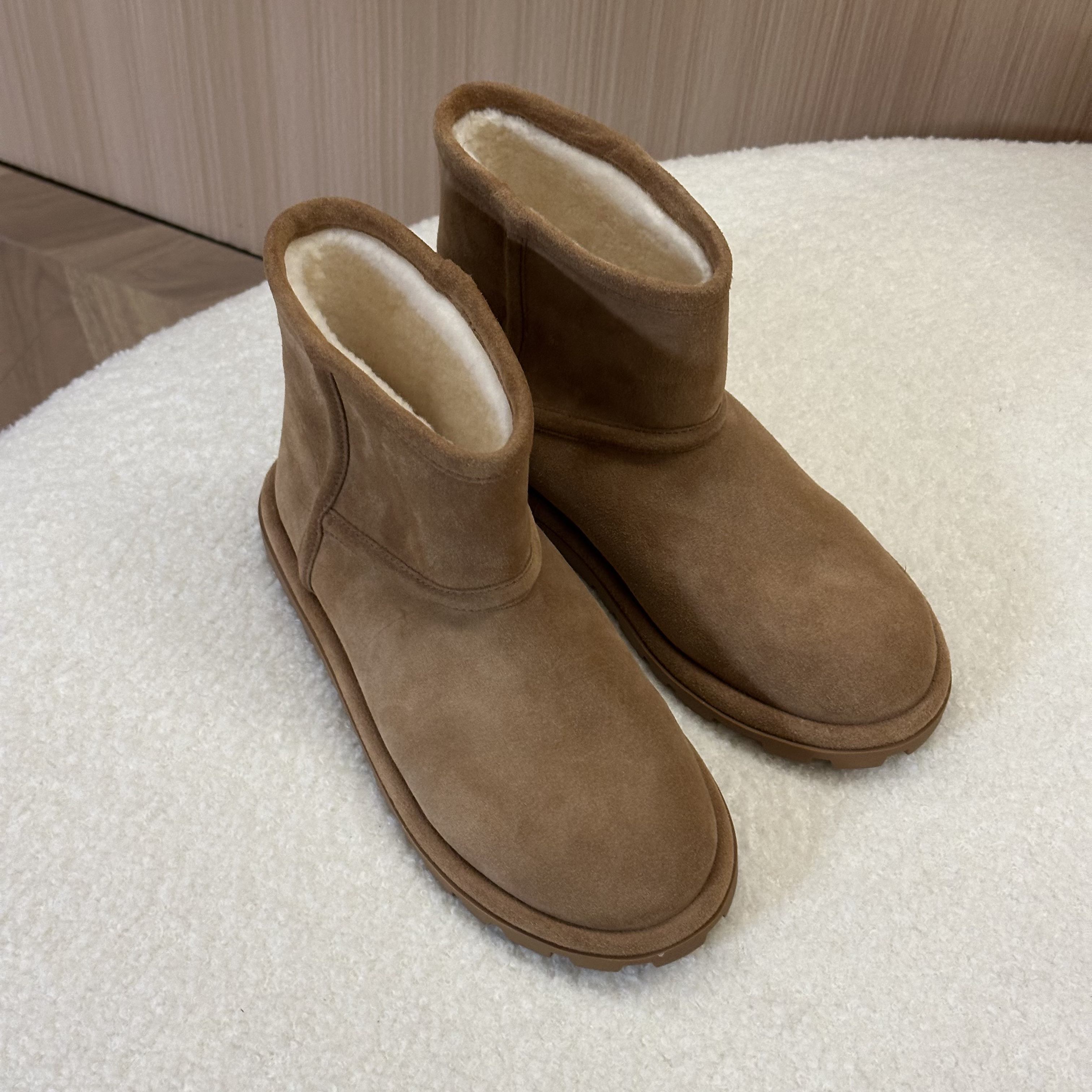 WMM薄底中筒雪地靴女士秋冬新款百搭反绒皮加厚