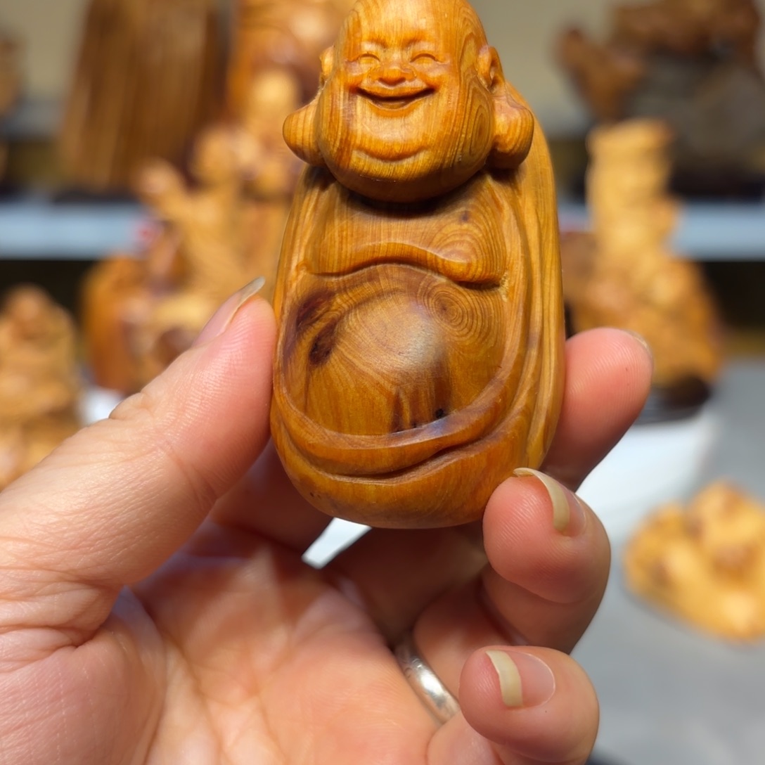 木太行崖柏弥勒佛