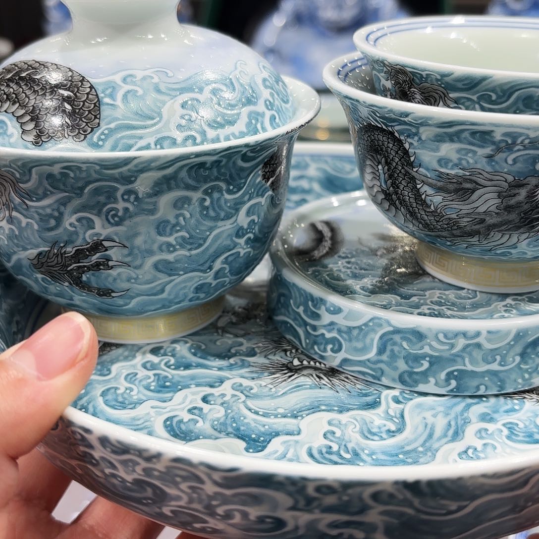 瓷片景德镇美术出版社