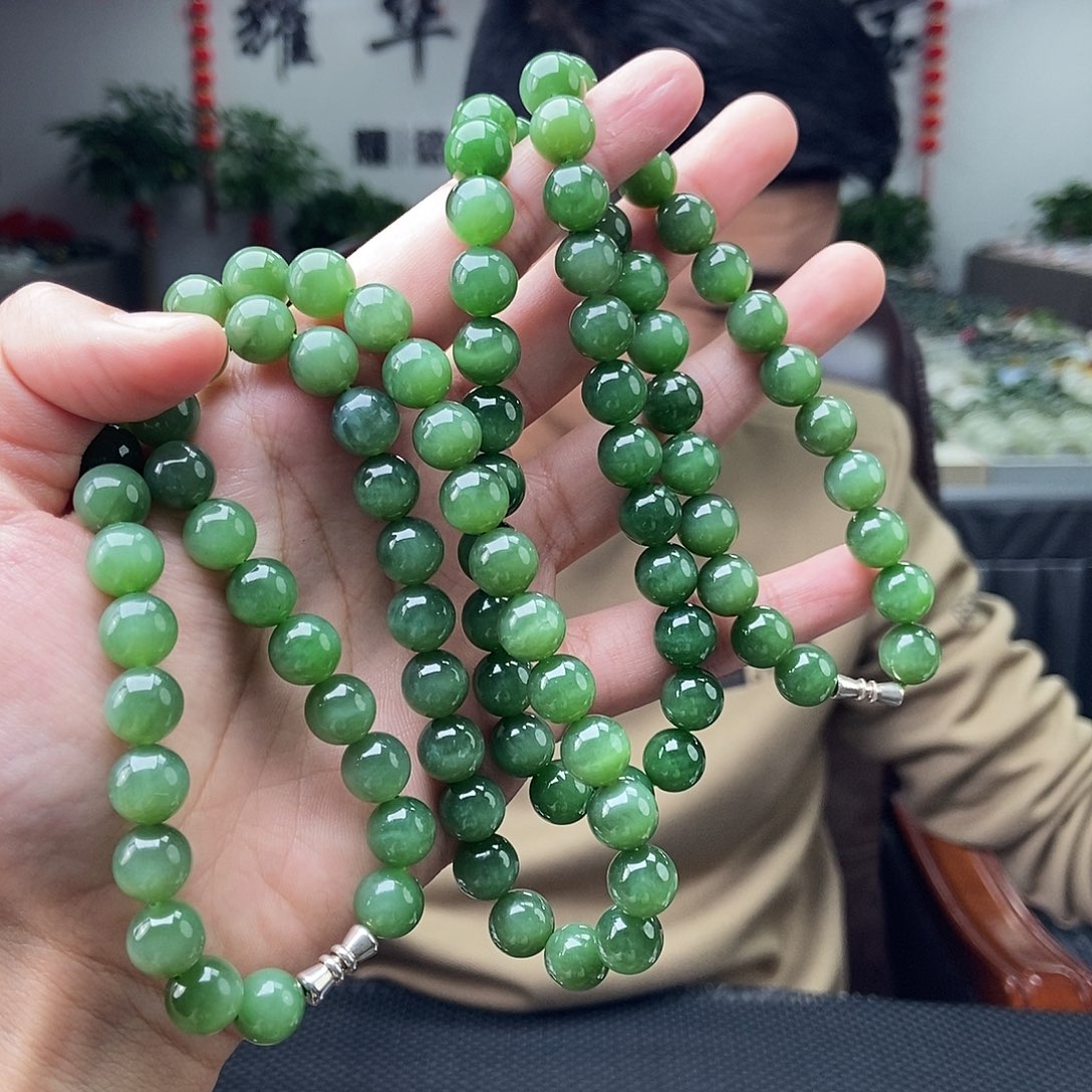 和田玉颜色多样性发拍一发一未镶嵌