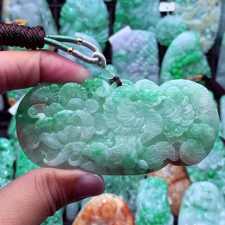 翡翠吊坠(不含链)未镶嵌