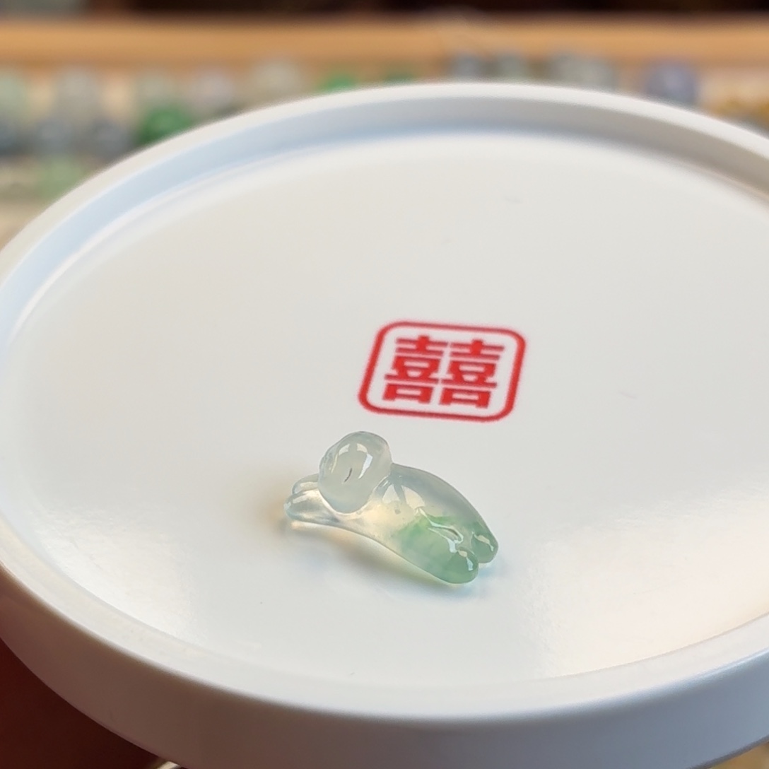 翡翠散珠冰透飘绿趴趴猫