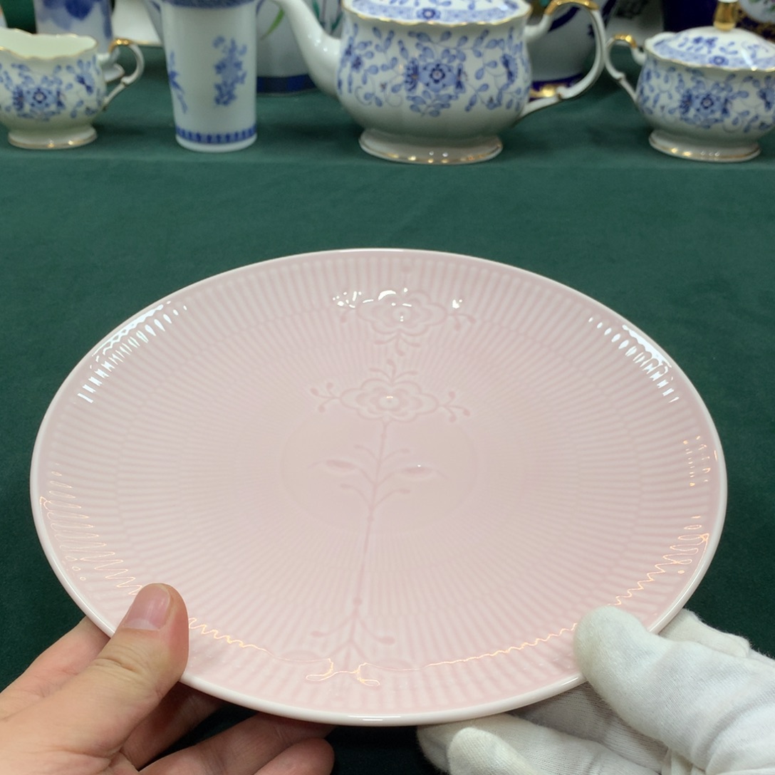 摆件全是大漂亮瓷器啊美美哒