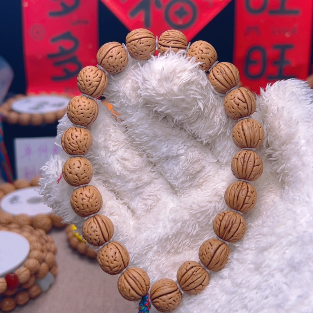 桃核手串草***?1.3野生三道金手持