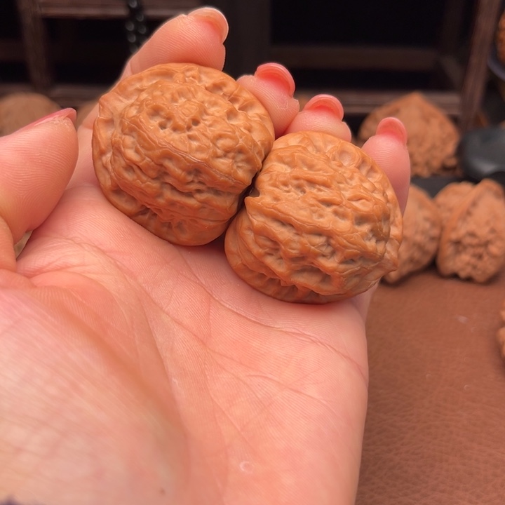 文玩核桃吊坠佛肚