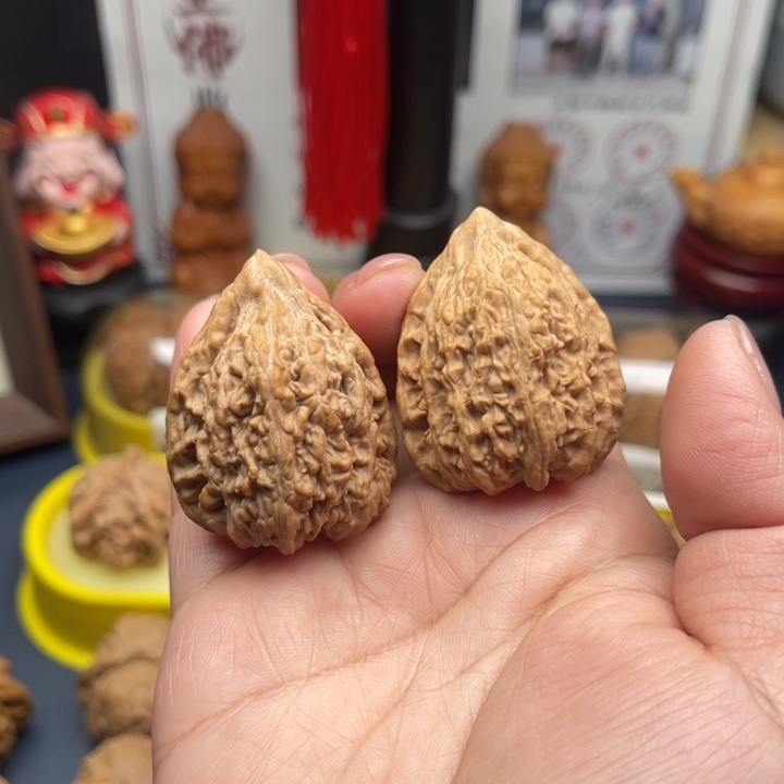 文玩核桃吊坠塔尖