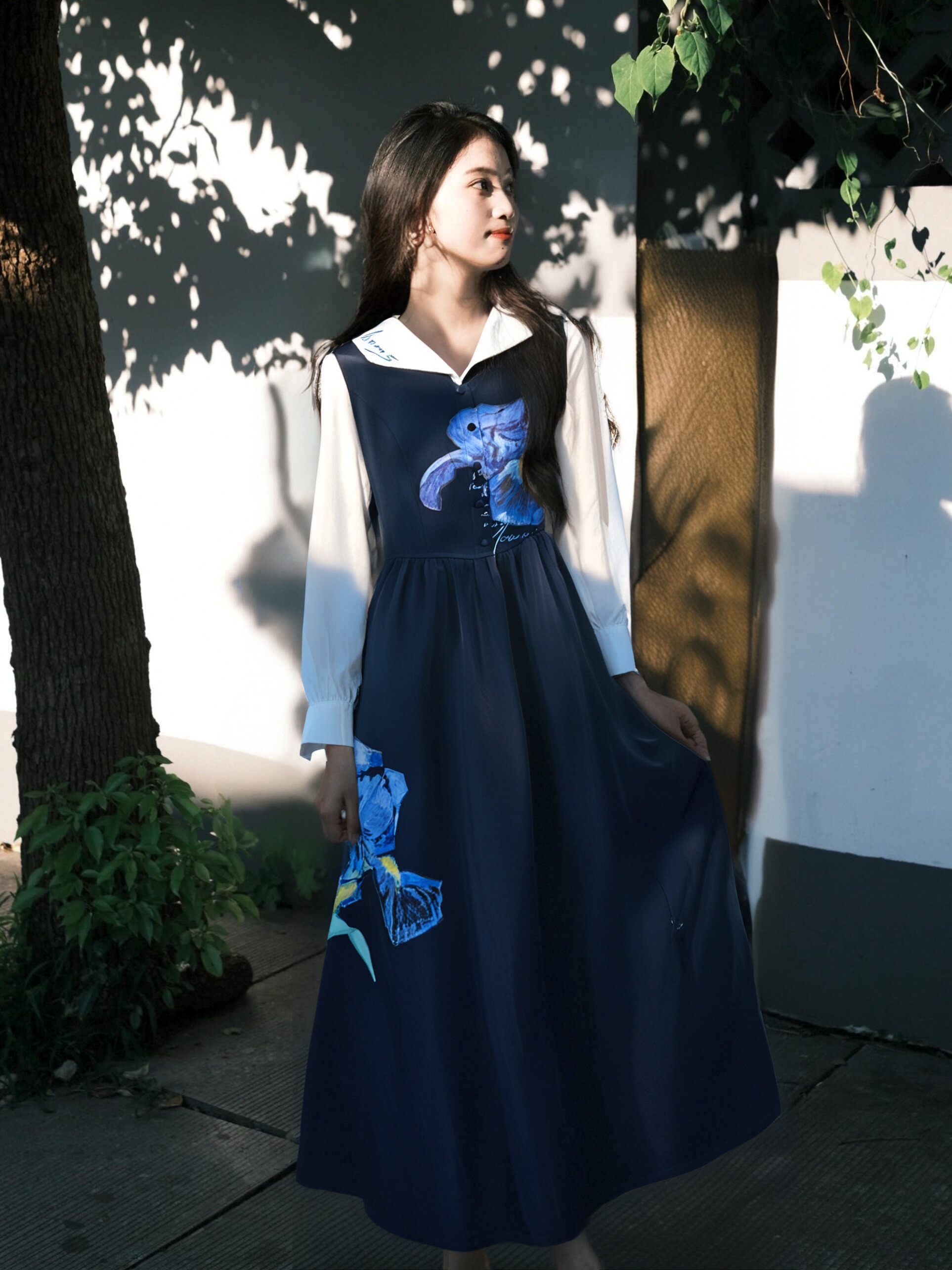 【月夜鸢尾】秋季新款刺绣翻领拼色印花假两件连衣裙