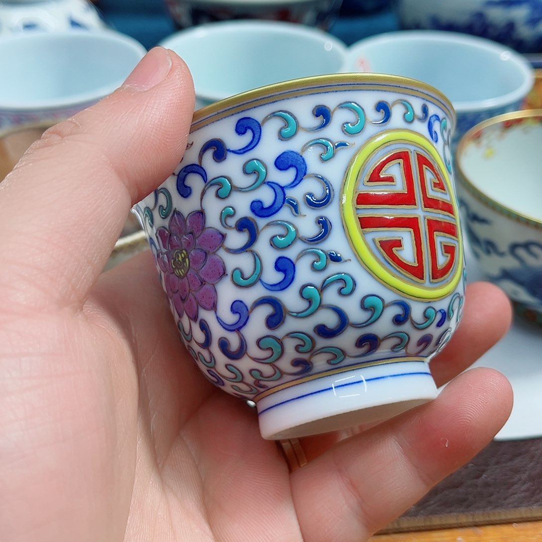 摆件千年瓷都景德镇 艺术关注谢佳豪