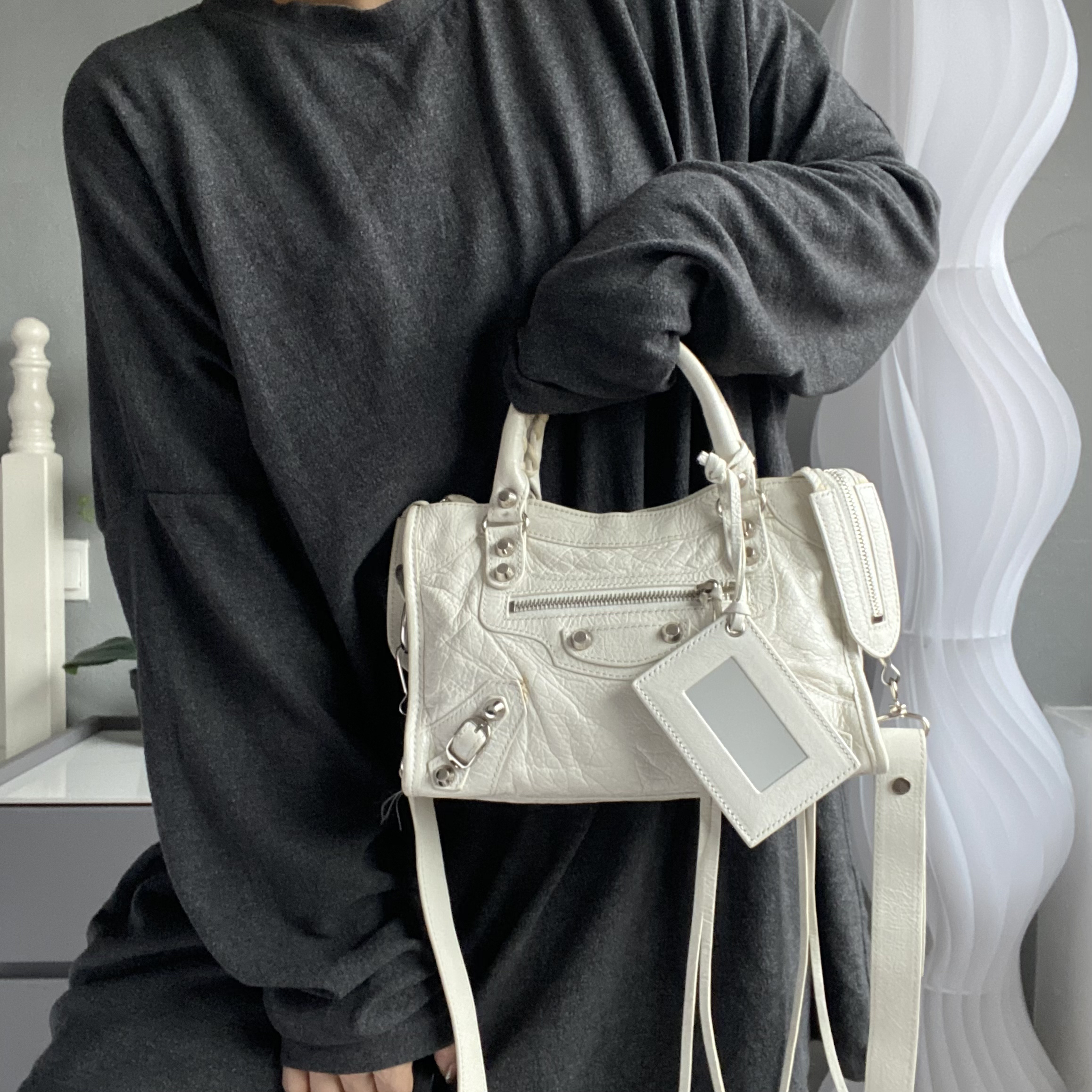 95新 Balenciaga/巴黎世家 【展】 白色机车包01 1255