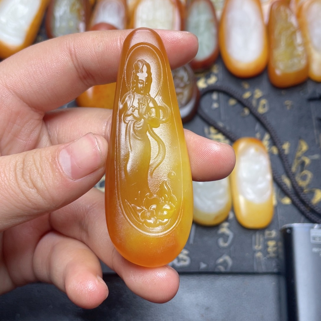 和田玉挂件未镶嵌