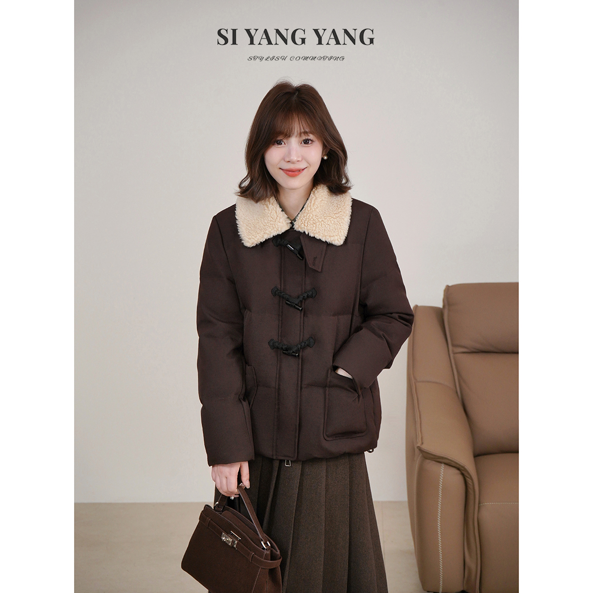 斯洋洋SIYANG冬季保暖翻领百搭减龄通勤气质羽绒服YR512A020SYY