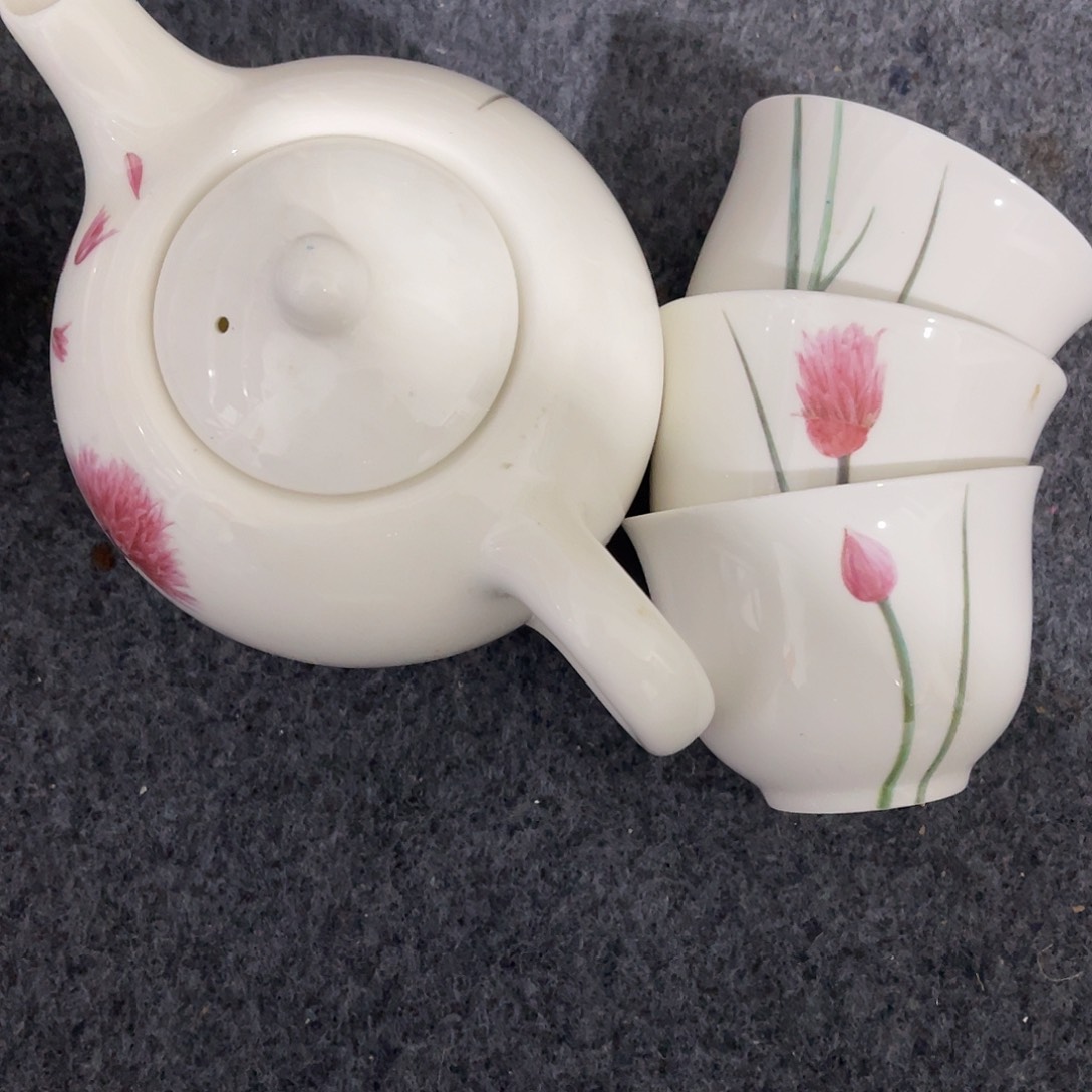瓷片星*嗯！羽毛球等多种赛段为载体