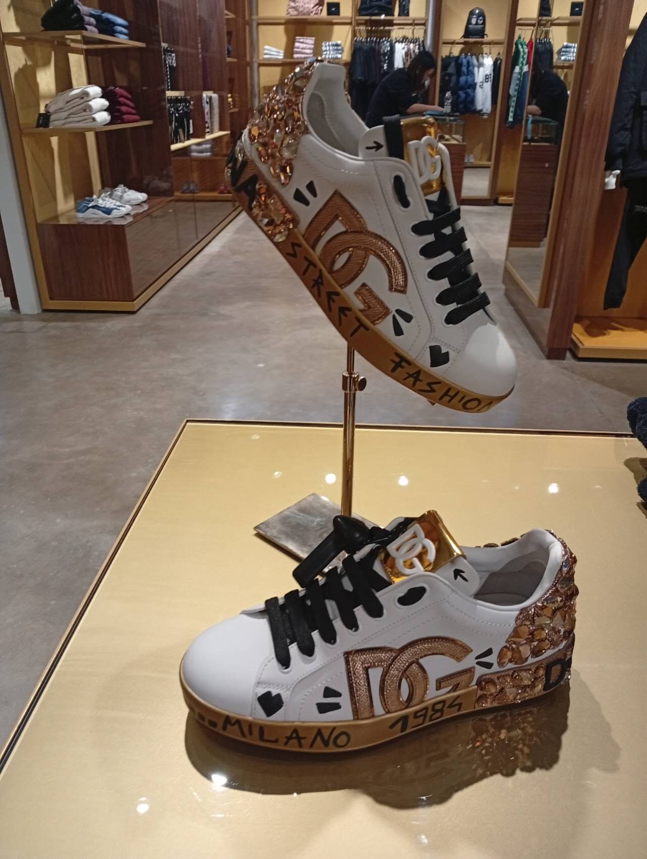 奥莱【珊珊意大利】D......G 男士休闲鞋