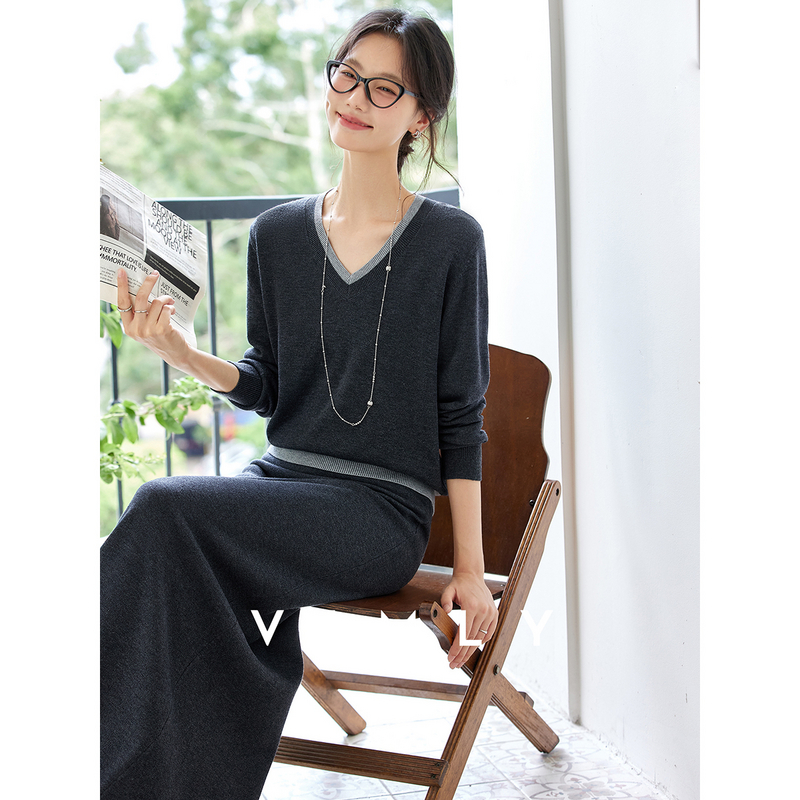 F梵希蔓慵懒风套装女秋v领针织上衣a字半裙两件套75102