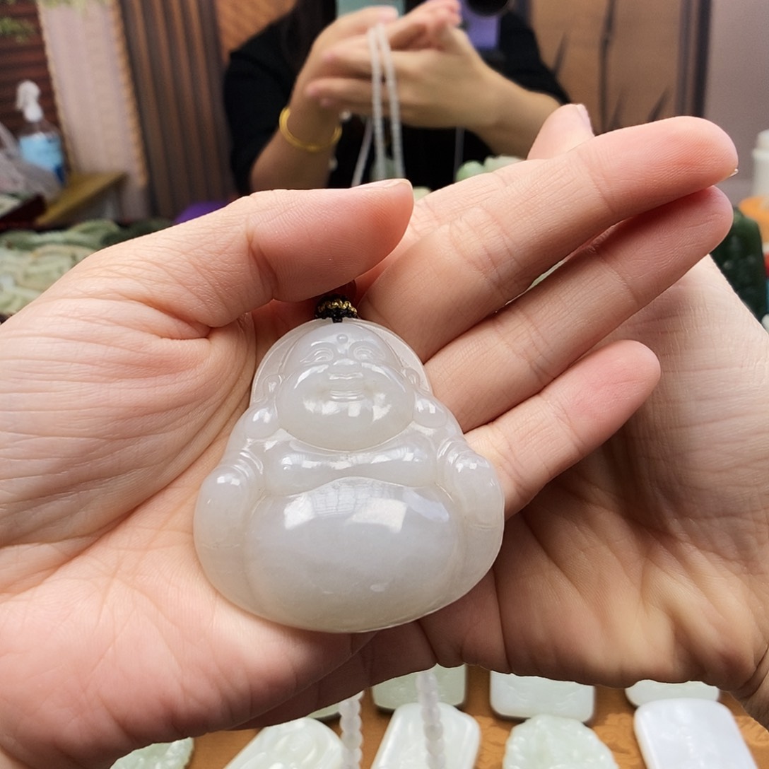 颈饰未镶嵌和田玉恩**生