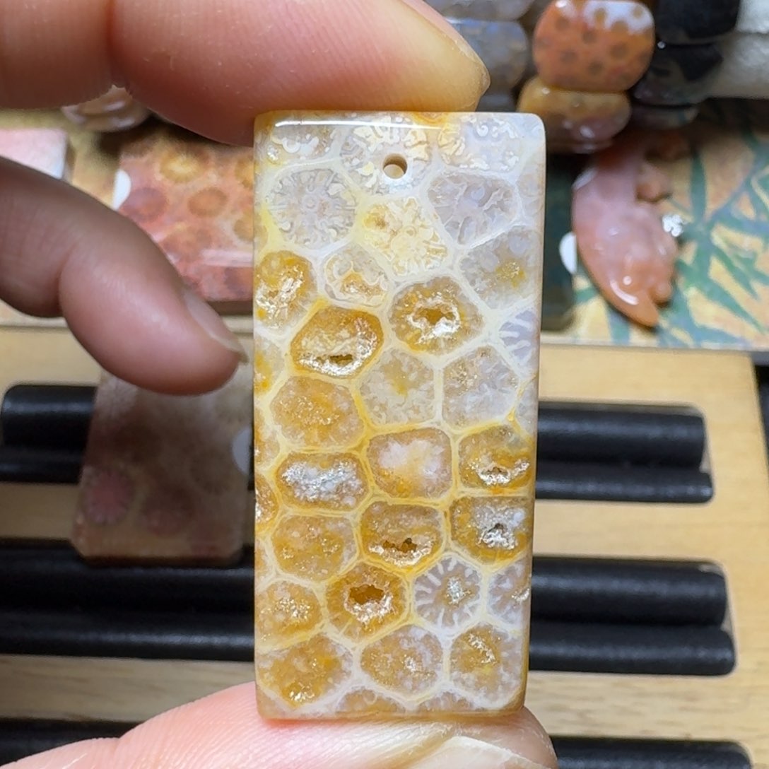 硅化玉纯天然有机玉石 保真色未镶嵌