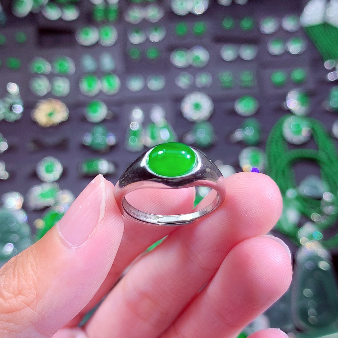 翡翠未镶嵌颈饰天然