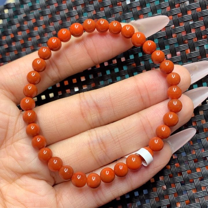 南红玛瑙手串未镶嵌5mm