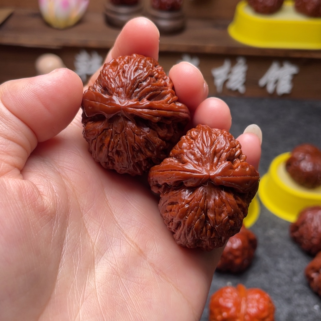 文玩核桃吊坠文玩核桃 手把件 白狮子 36