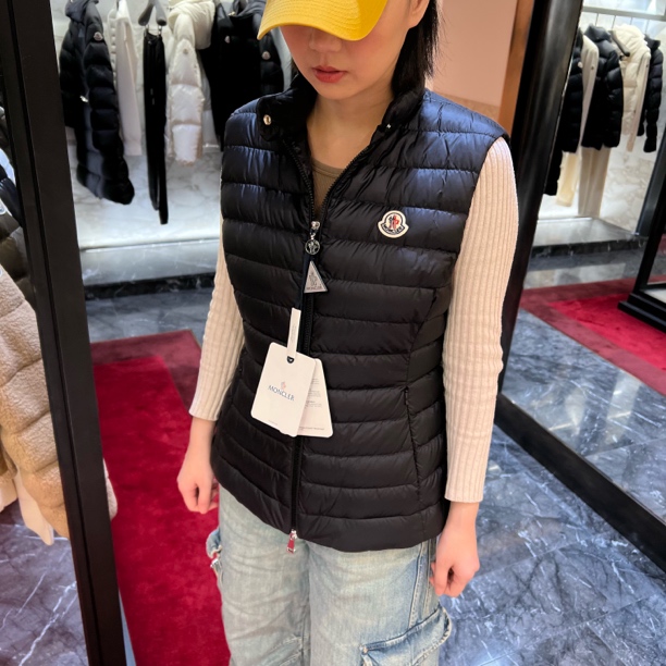 全新未使用 MONCLER 蒙口女士春秋薄款休闲时尚羽绒马甲 igens