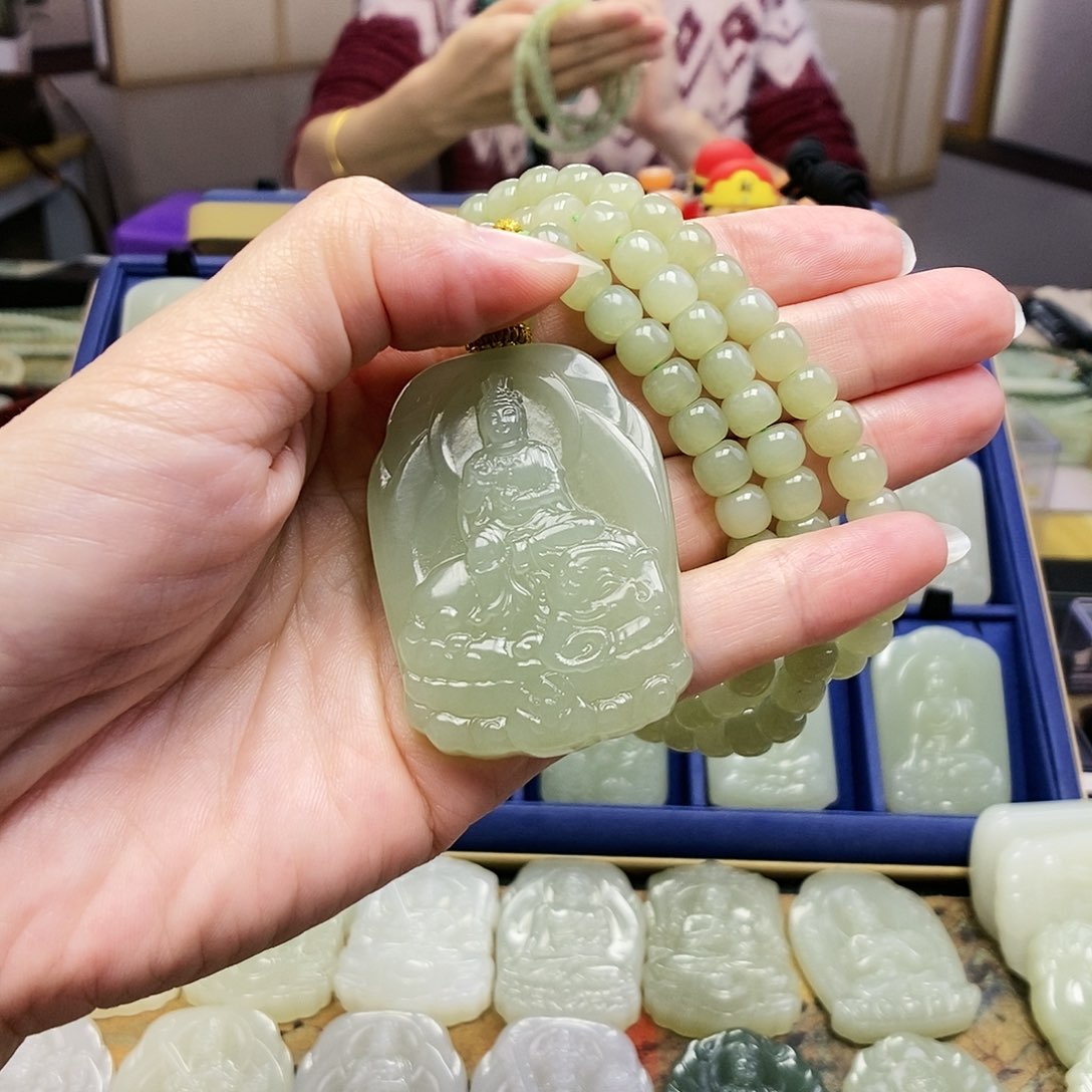 和田玉颈饰未镶嵌古*胡