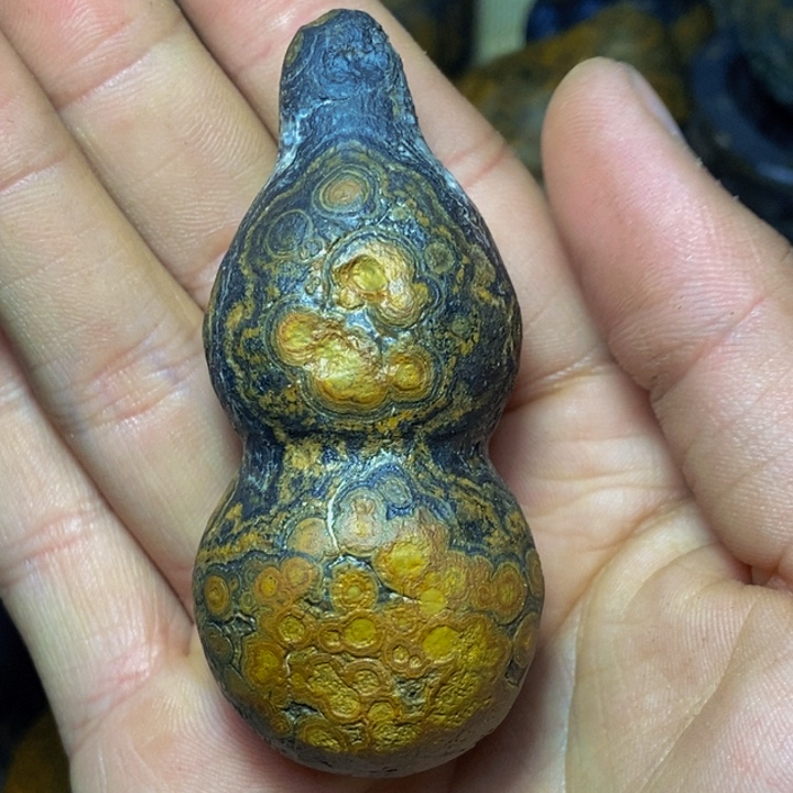 四***圓大叶紫檀（黑酸枝木类）