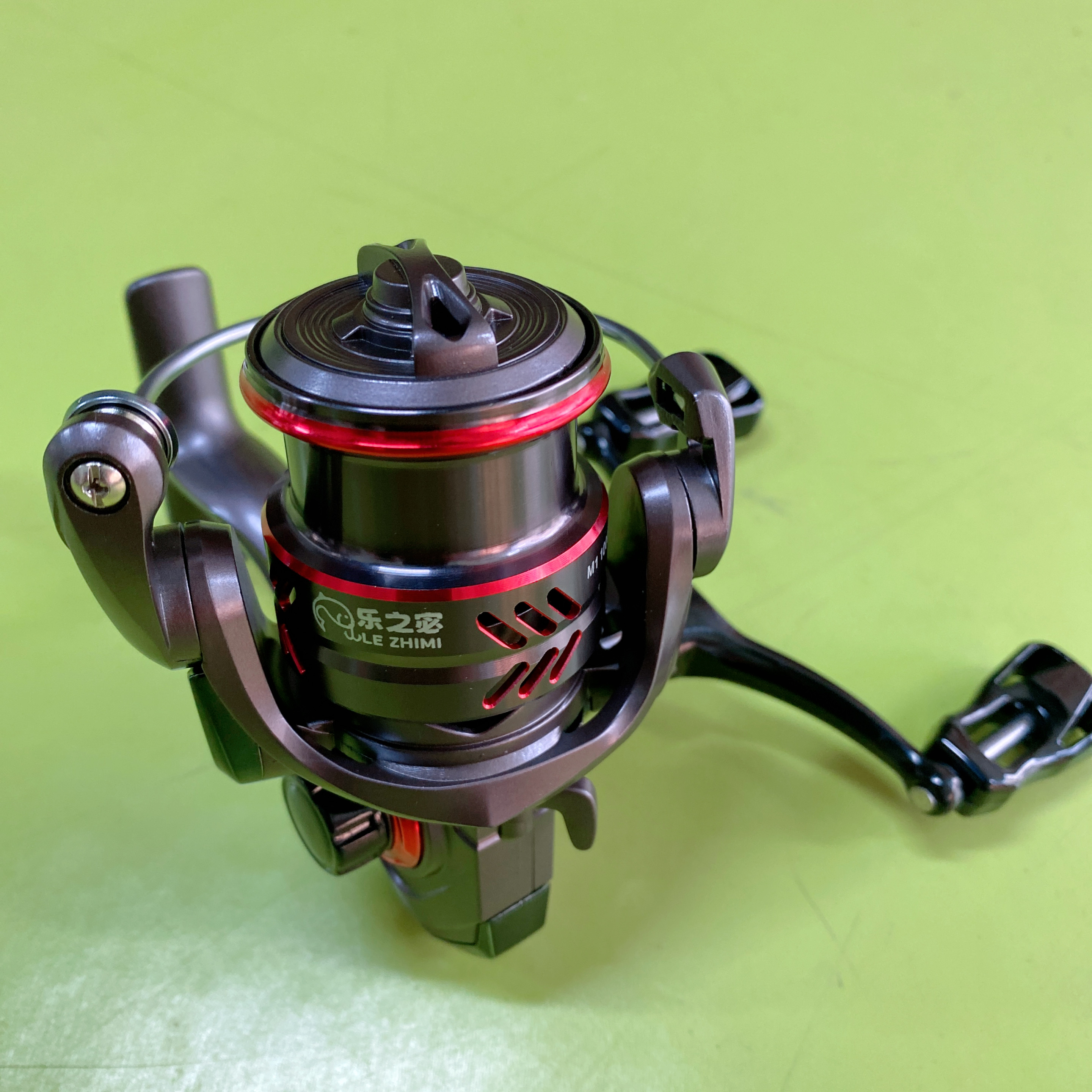 渔名捕双摇臂浅线杯微物纺车轮斜口1000型鱼线轮